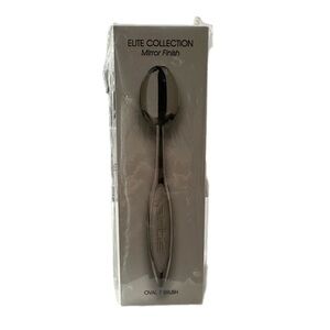 Artis Elite Collection Oval 7 Brush – Mirror Finish